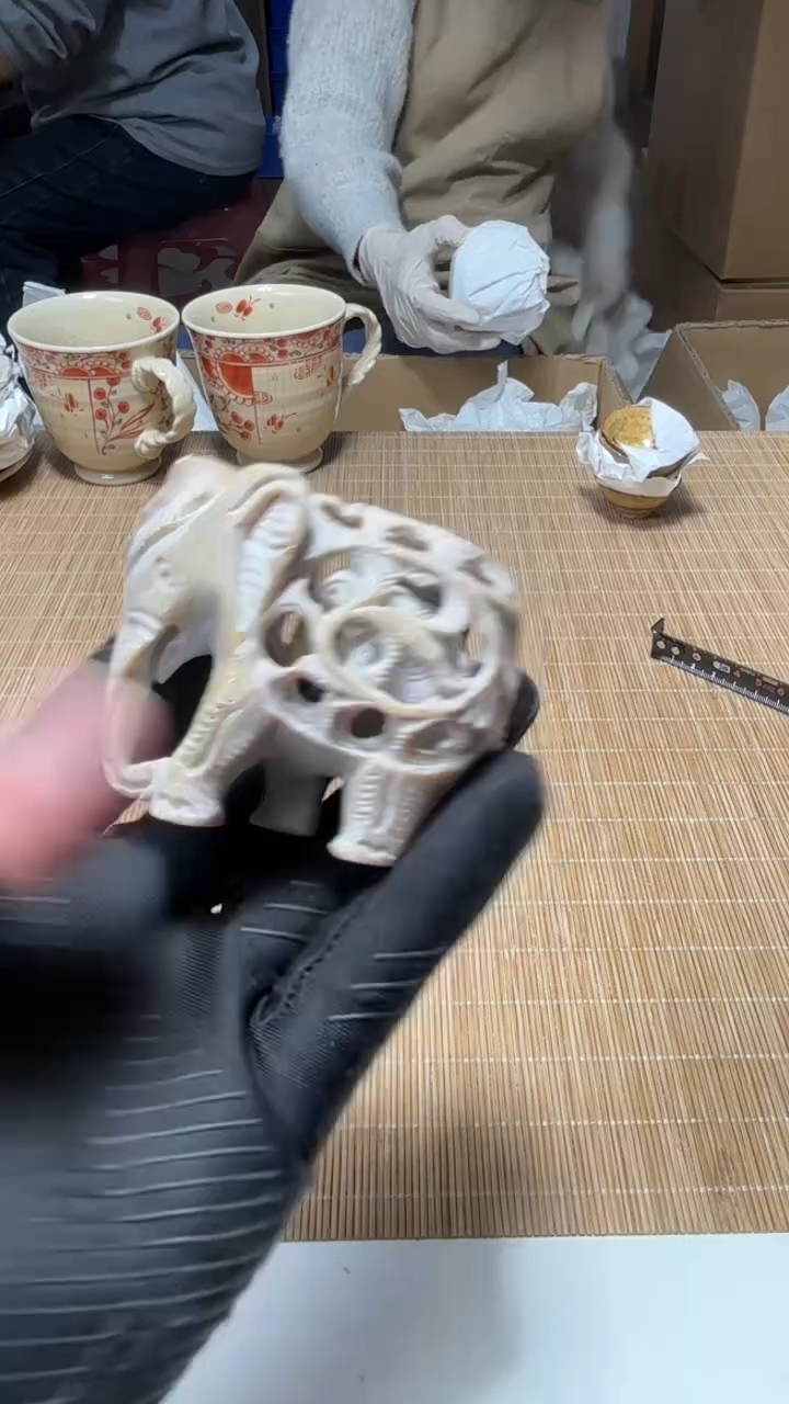 赤****圈中古货品默认微瑕