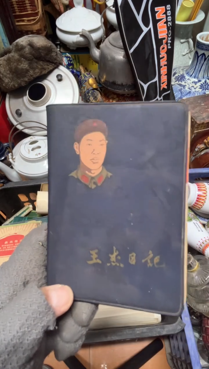 手工艺品琉璃童*摆件