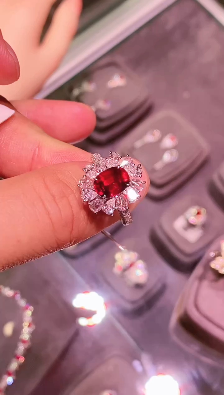 【闪购商品】红宝石戒指18K金镶嵌3.1ct/展会专属价/无烧