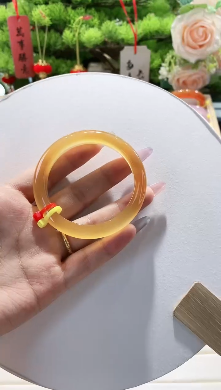 玛瑙/玉髓手镯未镶嵌82-54