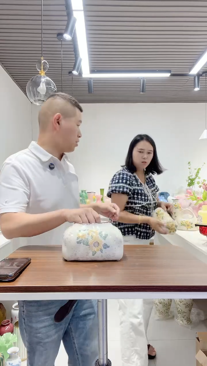 微瑕向日葵A3纸巾盒