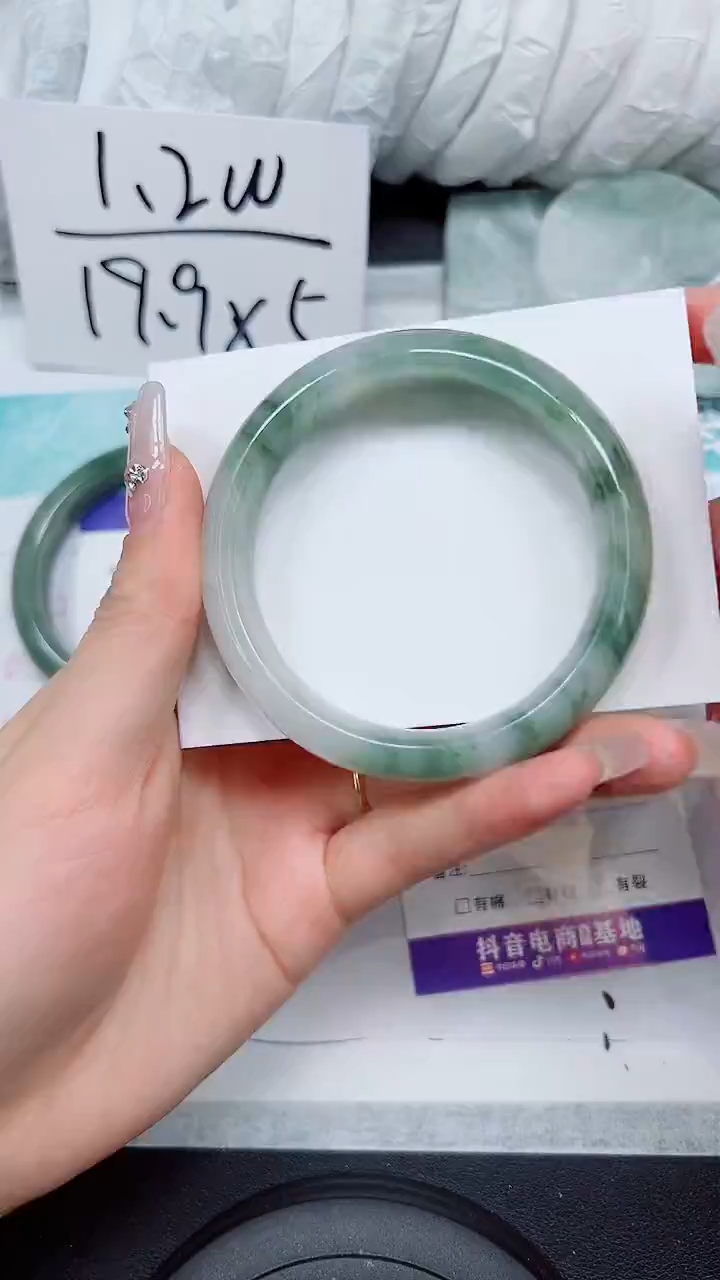 【闪购商品】石英质玉手镯未镶嵌A130-57`58`