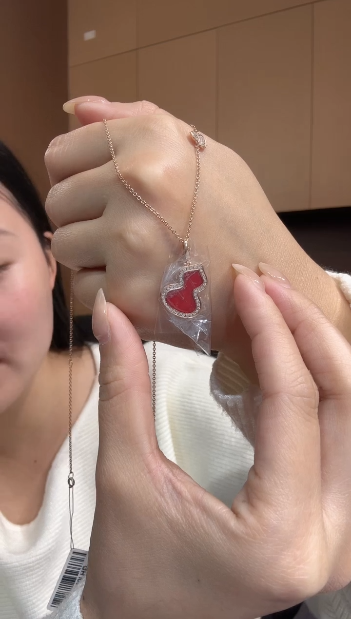 【闪购商品】钻石套链18K金镶嵌红葫芦套链GHJ