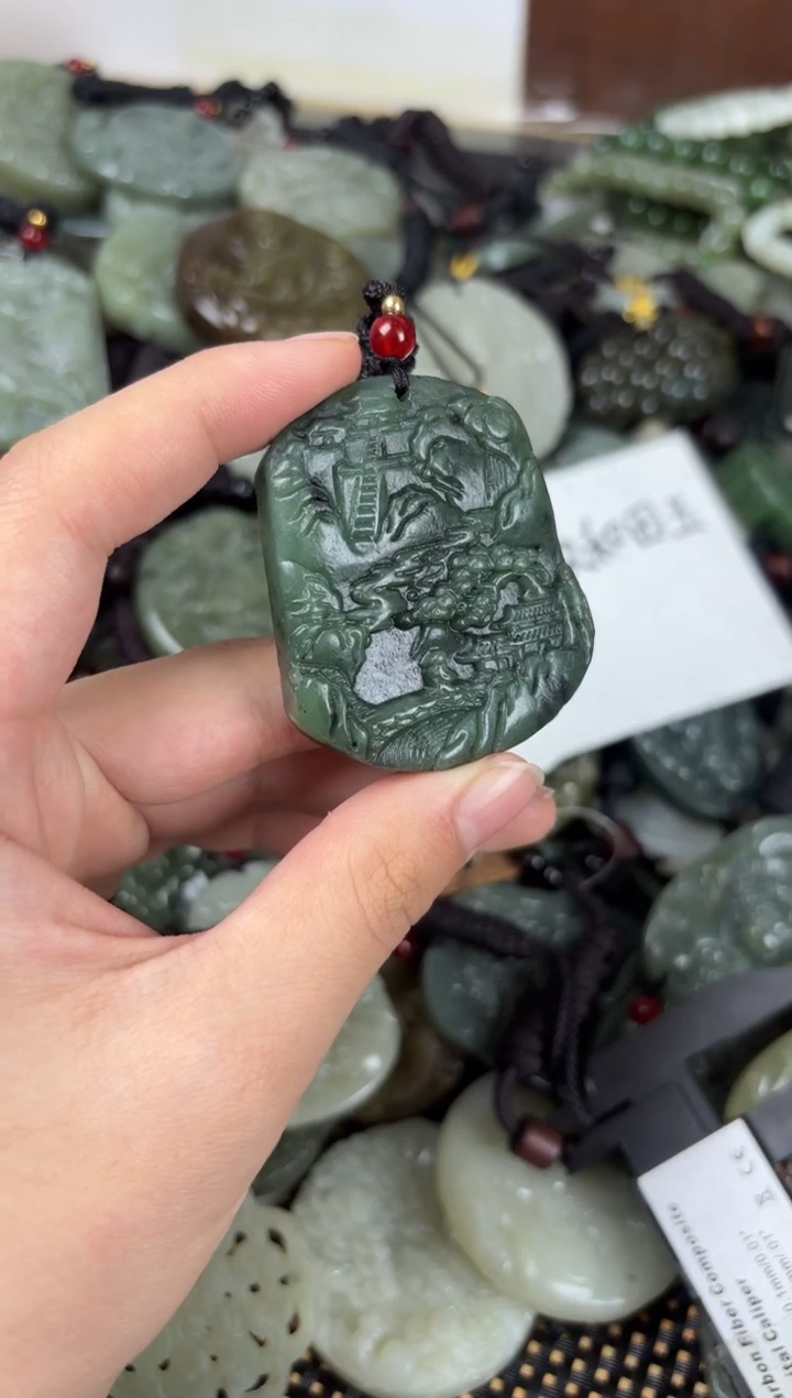 【闪购商品】和田玉颈饰未镶嵌1