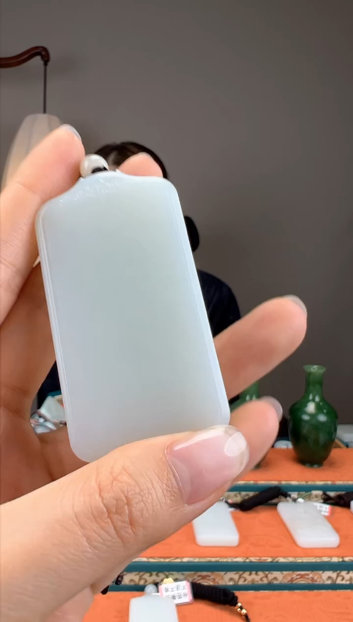 【闪购商品】和田玉颈饰未镶嵌0