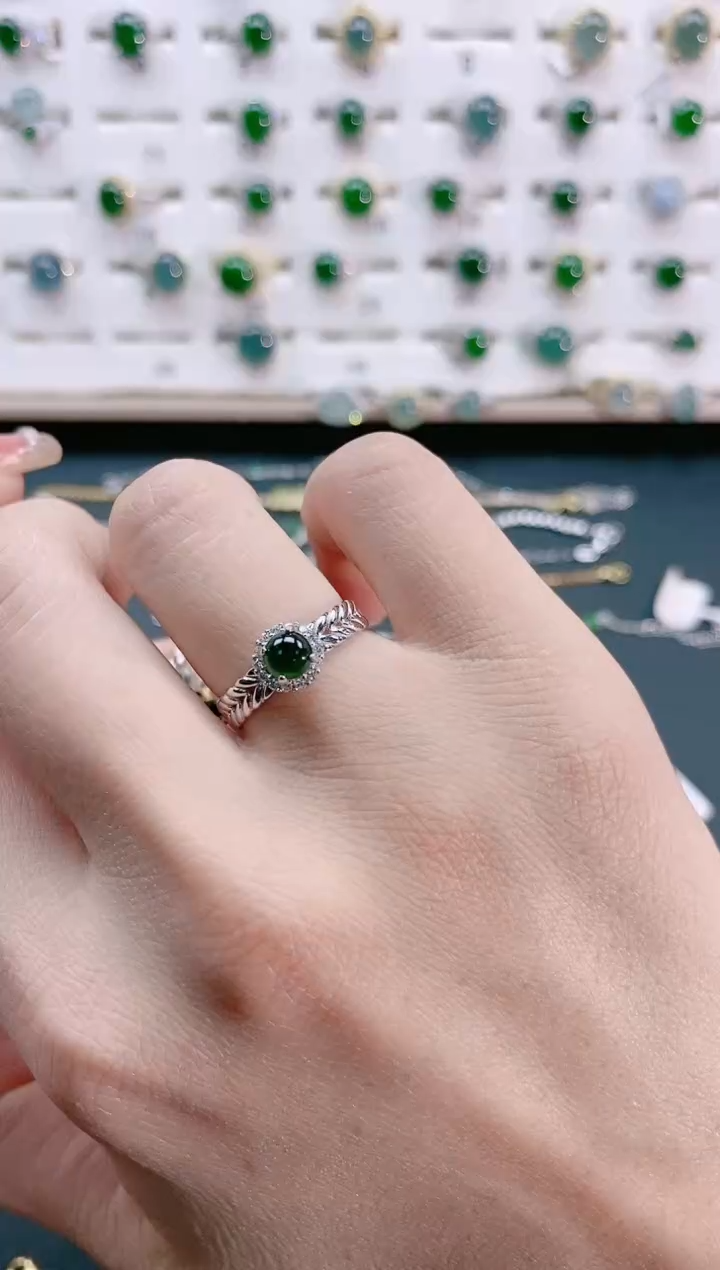【闪购商品】翡翠戒指银S925镶嵌天然翡翠