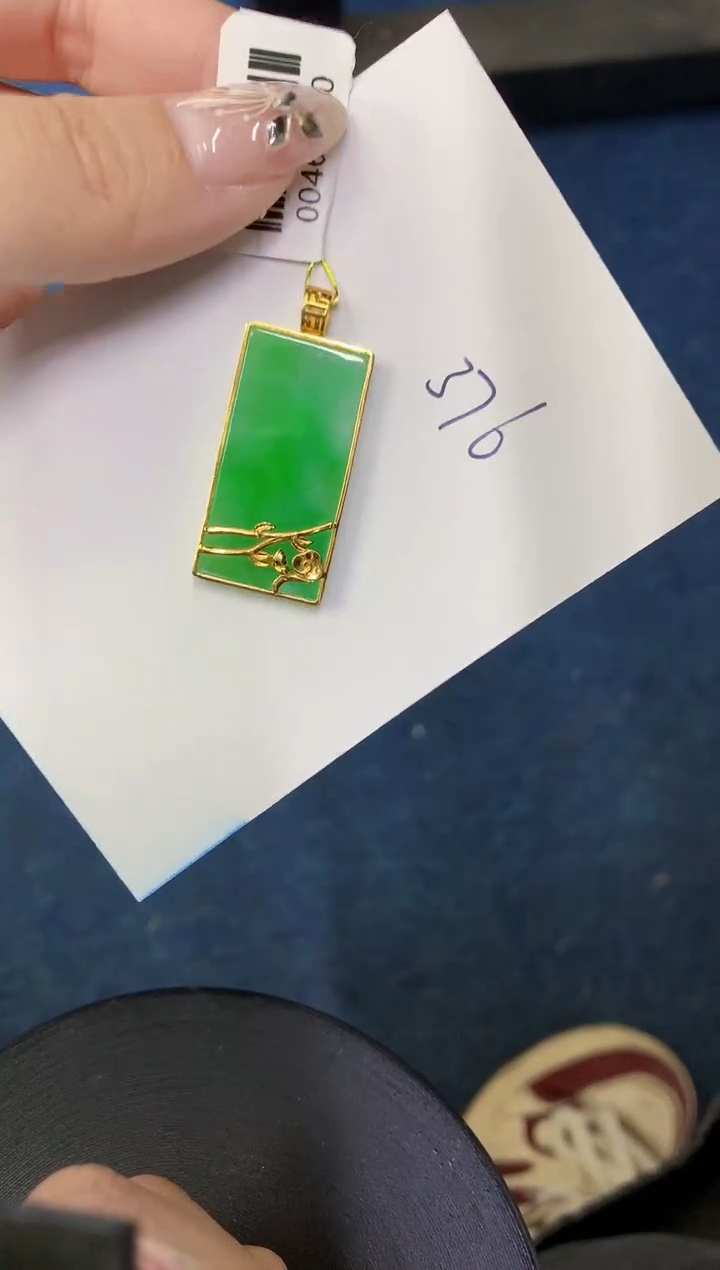 【闪购商品】翡翠颈饰18K金镶嵌000000000000
