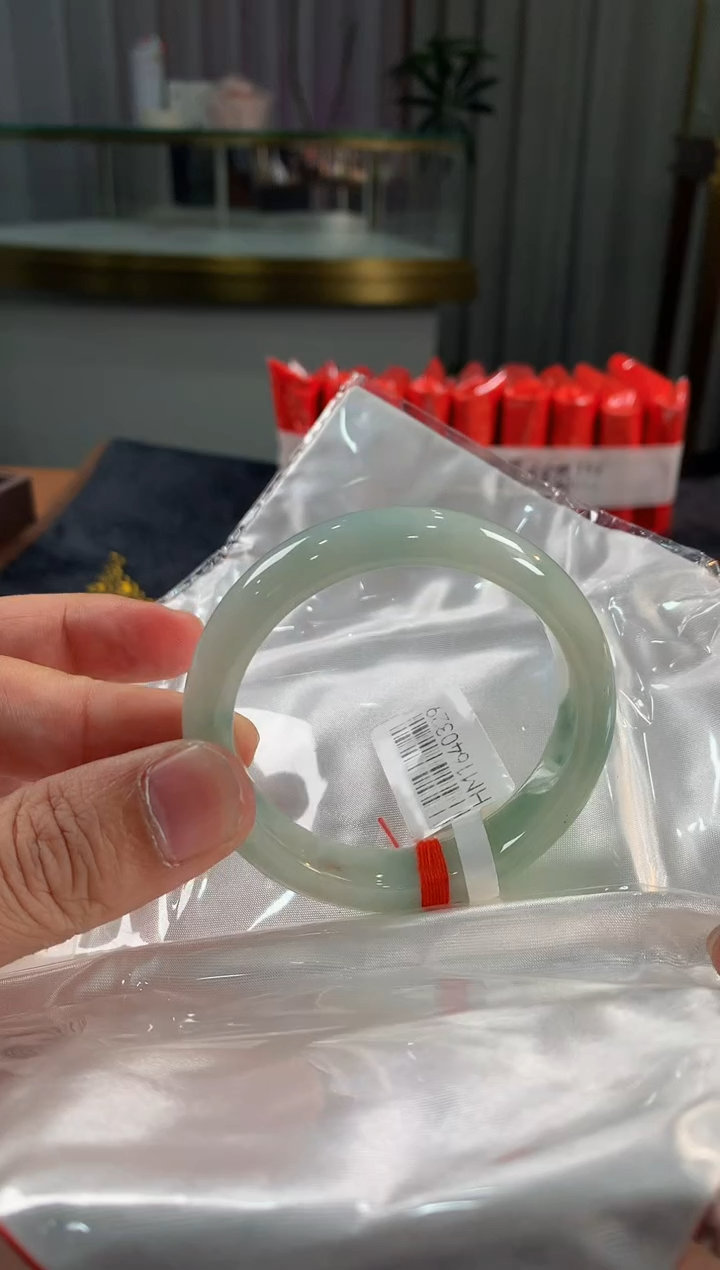 未镶嵌定制翡翠5073毛货不退不换  51-52圈