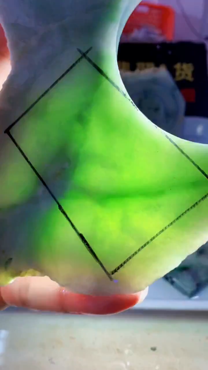 颈饰未镶嵌翡翠缅甸A货翡翠史110