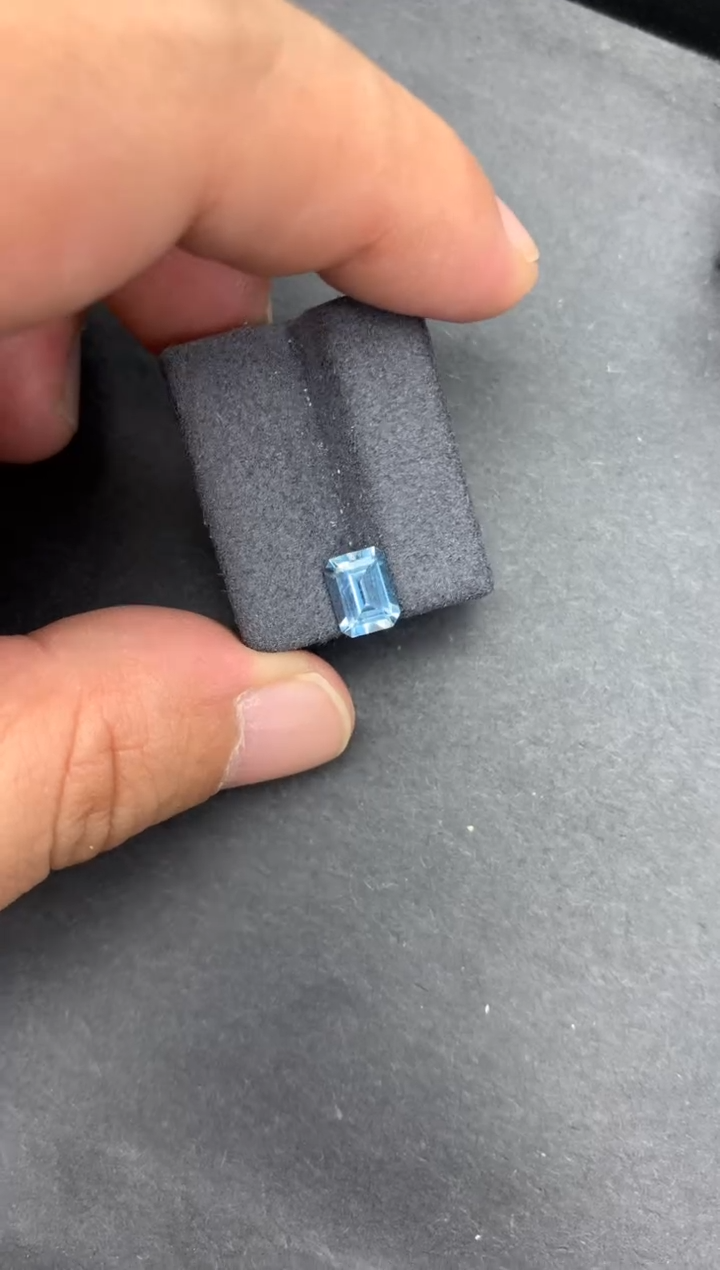 【闪购商品】海蓝宝石裸石未镶嵌1.2克拉