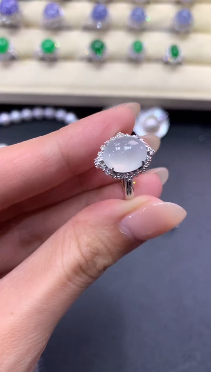 【闪购商品】翡翠戒指18K金镶嵌a124      