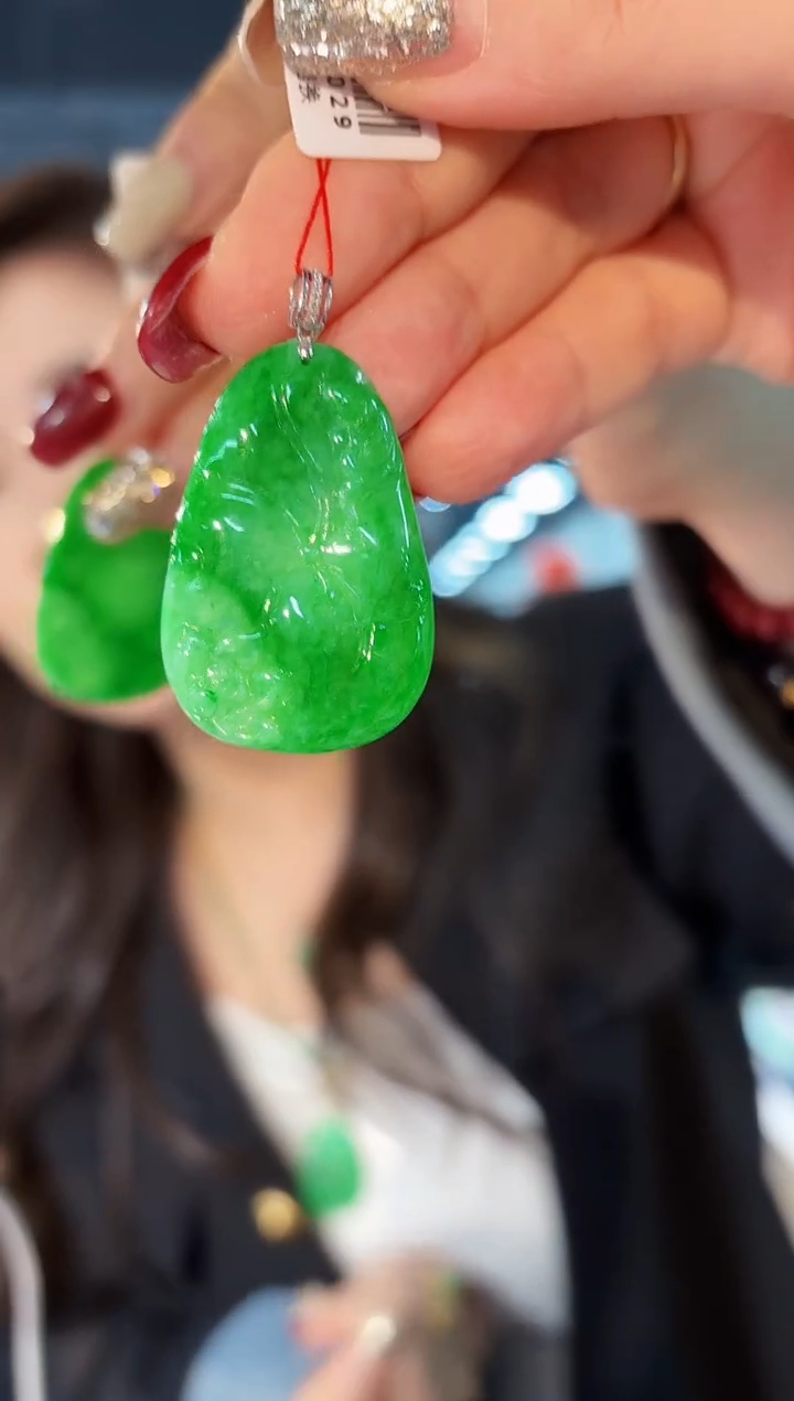 【闪购商品】翡翠颈饰18K金镶嵌缅料A货/支持复检/一件