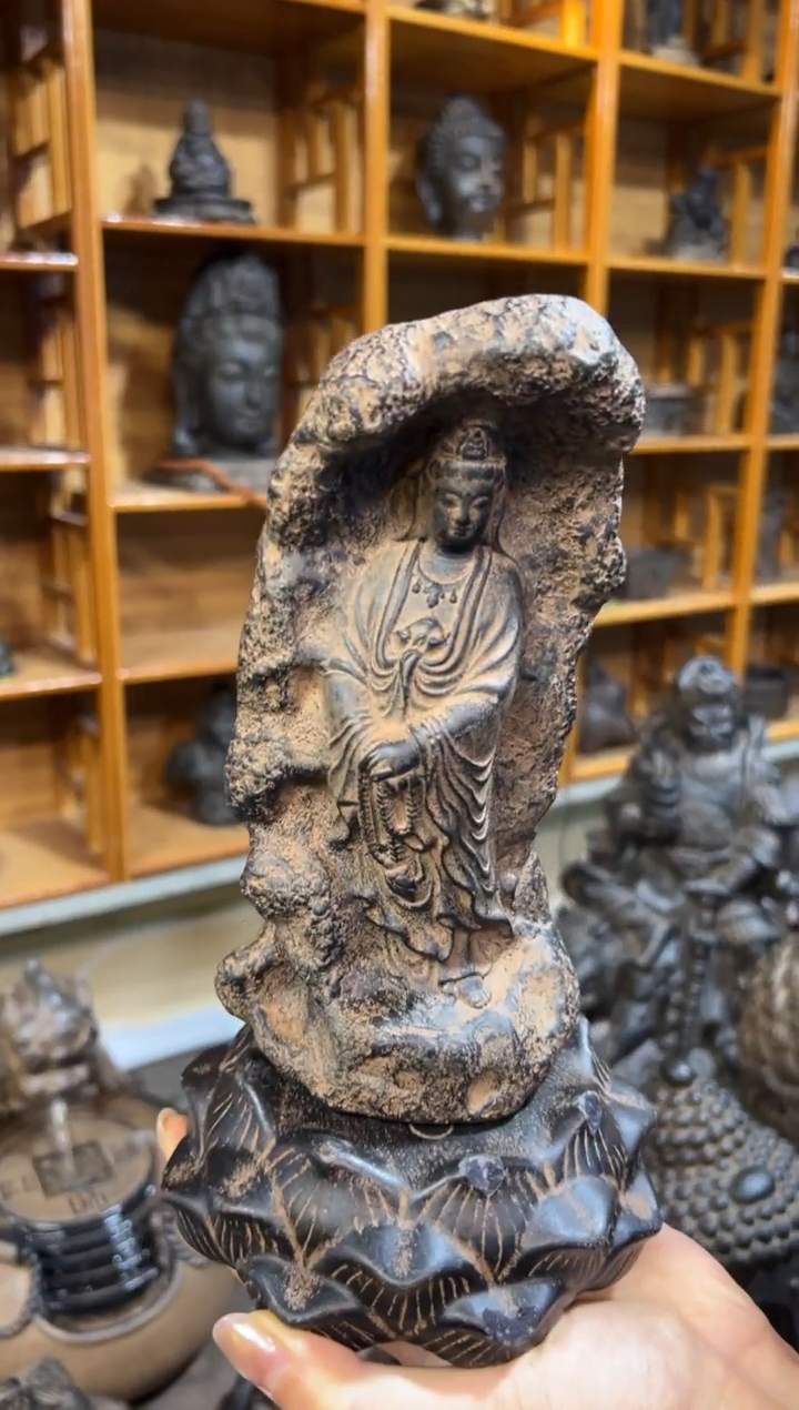 陶土【火山泥】普慈观音+莲蓬实心底座