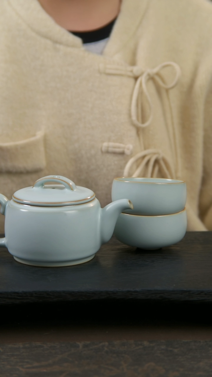 【闪购商品】杯汉瓦壶1999赠送两只居善杯