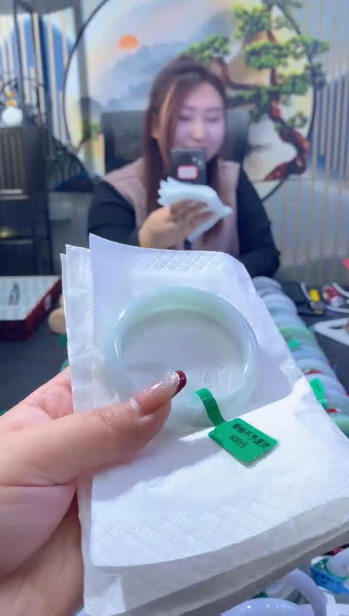 【闪购商品】翡翠手镯未镶嵌00000544