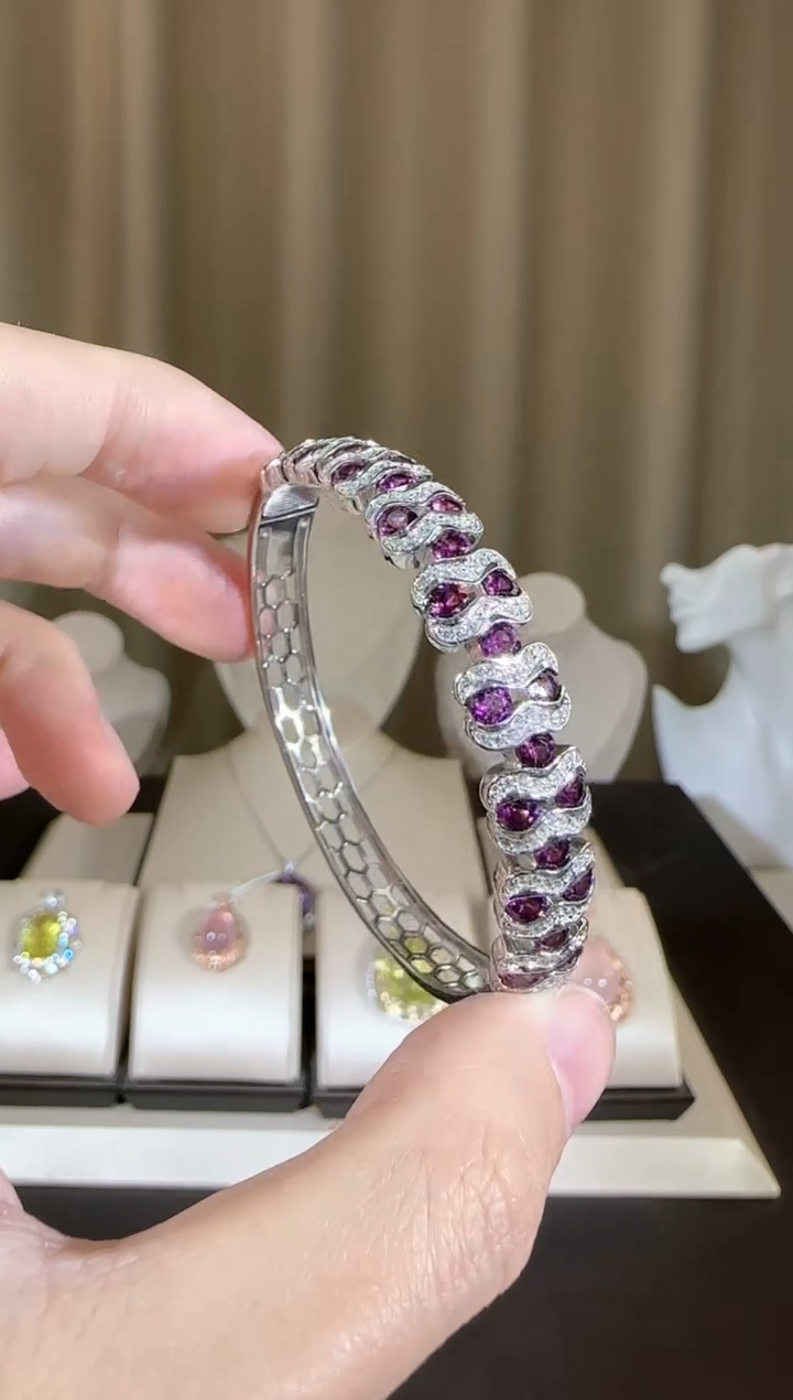 【闪购商品】石榴石（紫牙乌）手镯银S925镶嵌设计款