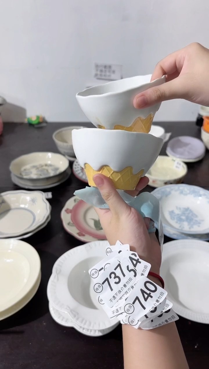 陶直播微瑕白色冰淇淋碗*2