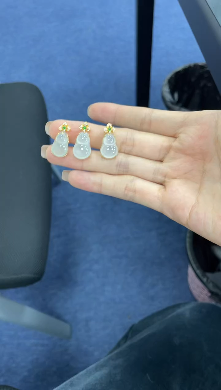 【闪购商品】翡翠挂件18K金镶嵌葫芦多样性发一件