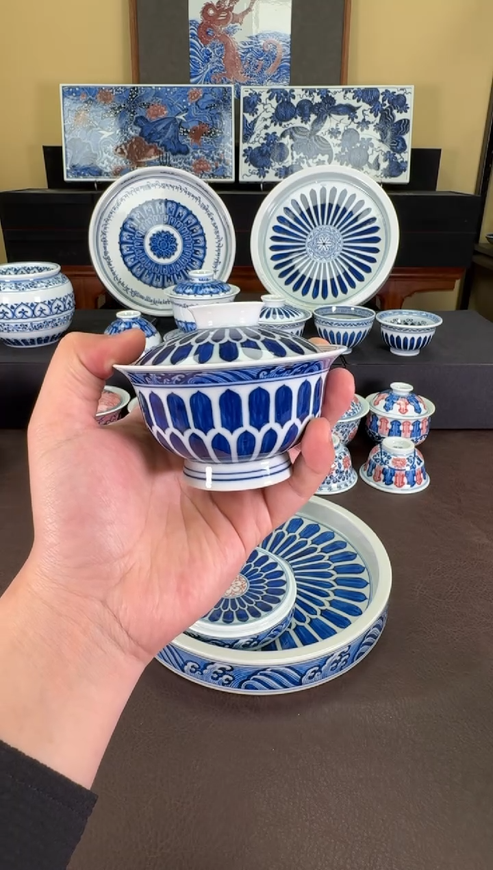 【闪购商品】羿器窑双菊瓣纹盖碗