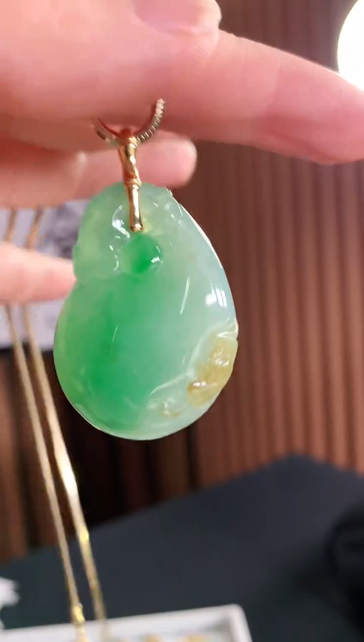 【闪购商品】翡翠吊坠(不含链)18K金镶嵌吊坠