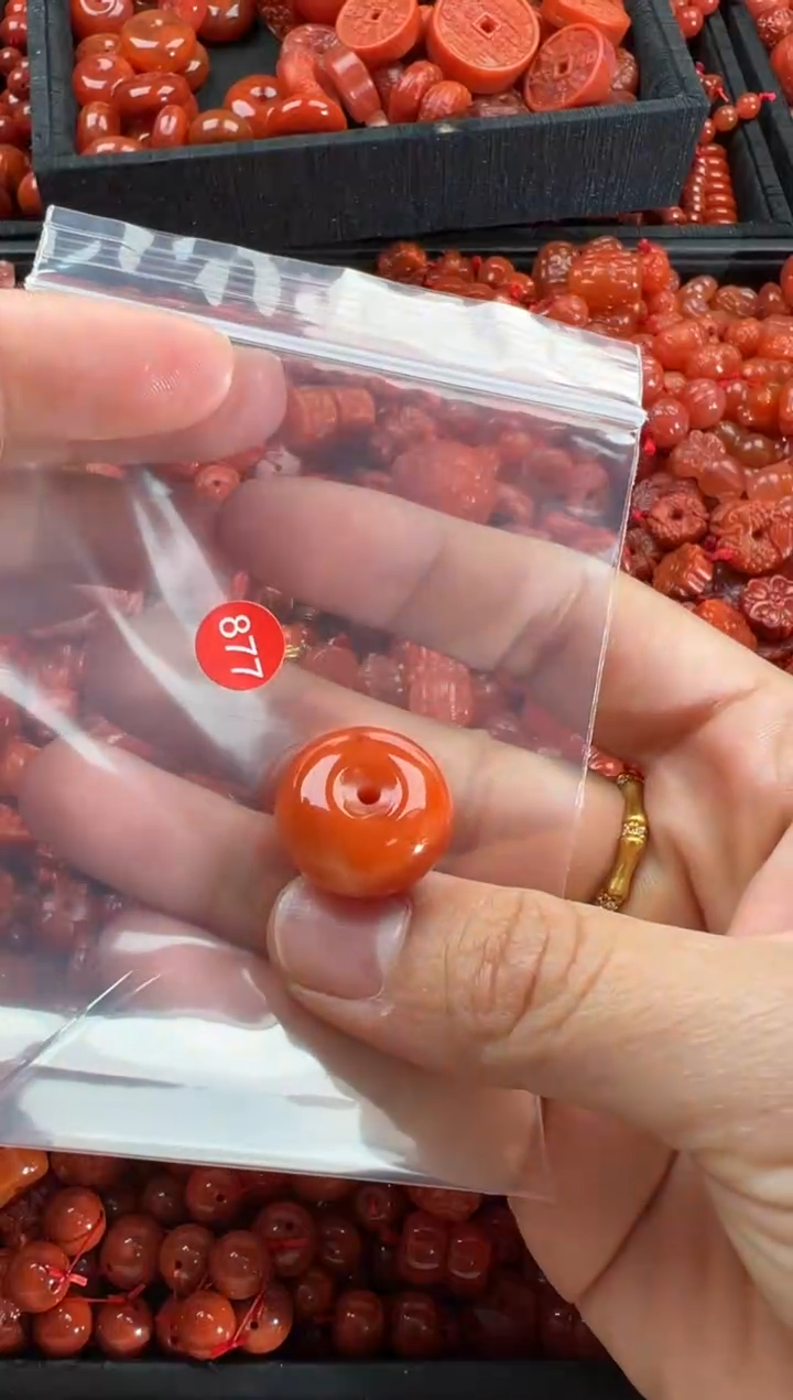 【闪购商品】南红玛瑙颈饰未镶嵌1