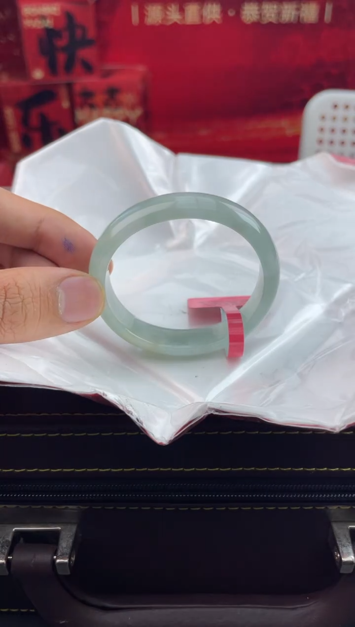 【闪购商品】翡翠手镯（贵妃镯）未镶嵌12翡翠手镯