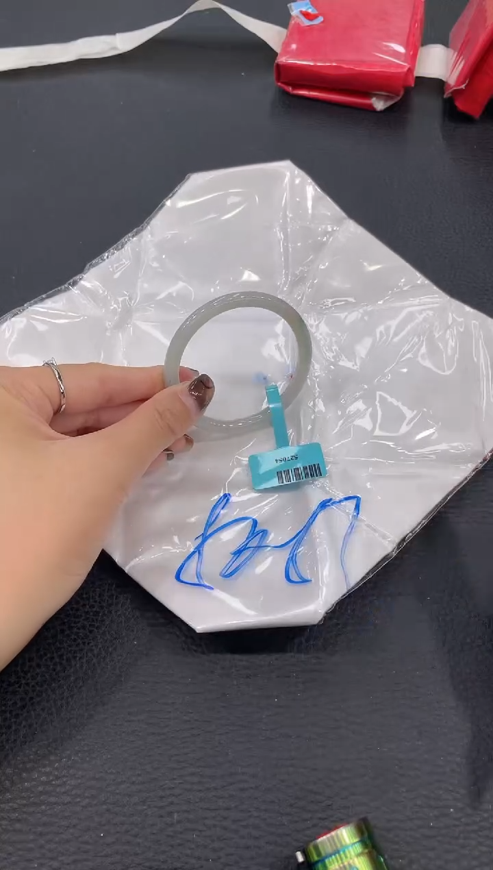 【闪购商品】翡翠手镯未镶嵌手镯