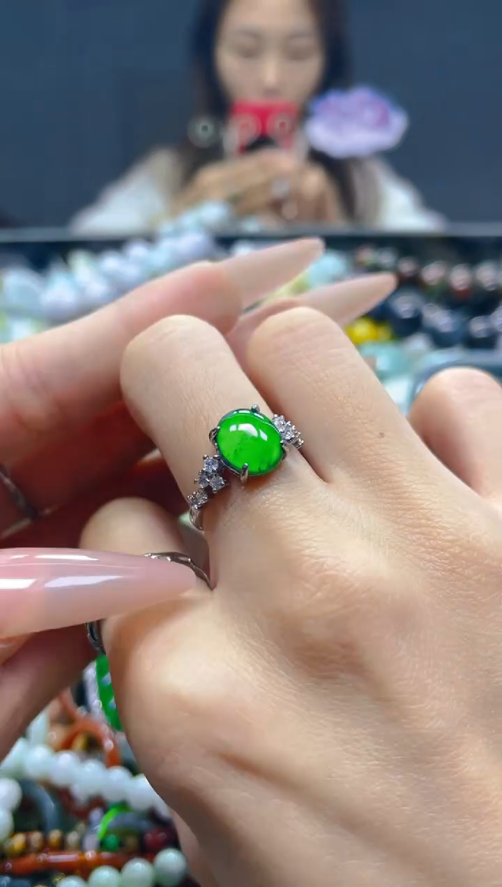 颈饰未镶嵌翡翠/R/翡翠A货，一件也是批发价