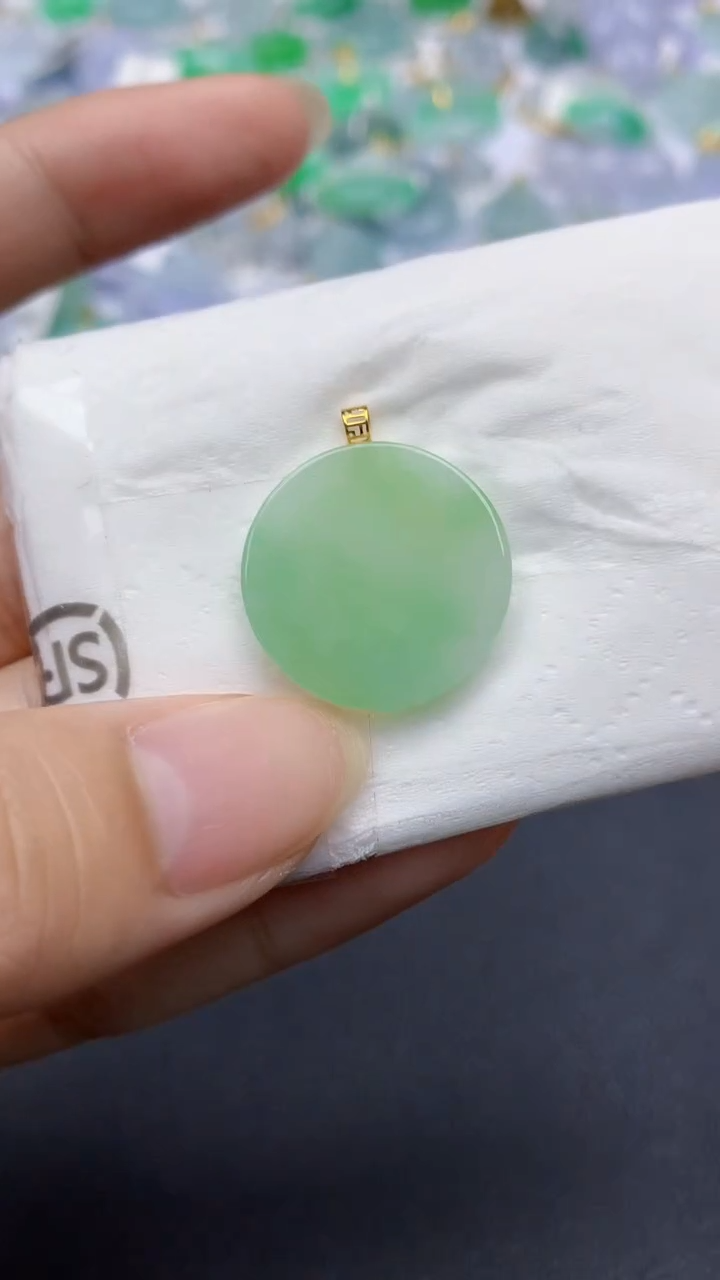 翡翠18K金镶嵌颈饰天然缅甸a货翡翠百元以上9元证书费自理