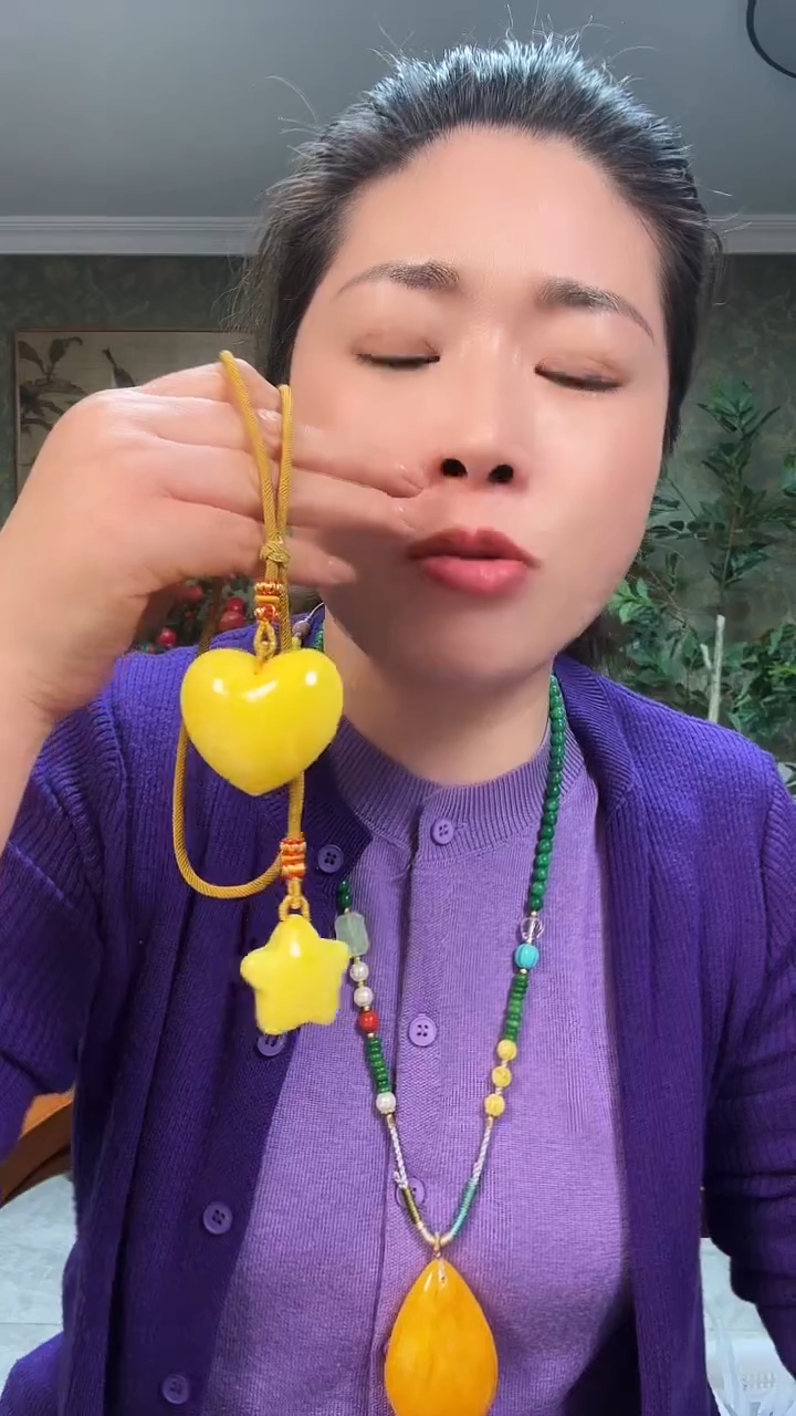 【闪购商品】树脂制品0000000T114