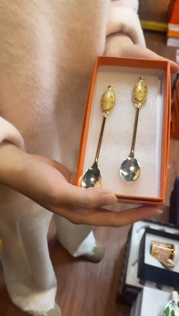 杯鸿辉家品牌瓷器，京东包邮！