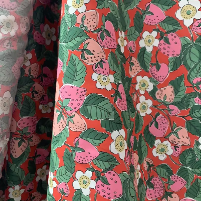 A款 1MF 草莓幻梦 英国品牌LIBERTY Tana lawn长纤棉布 宽1.36米