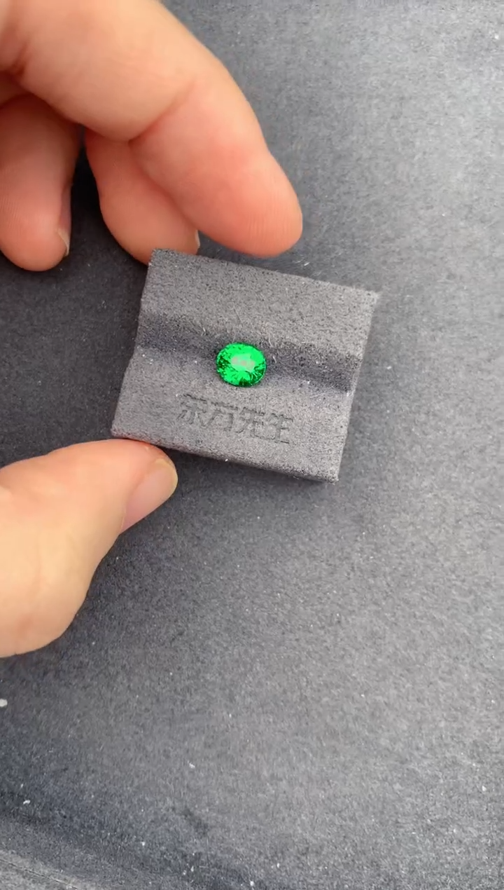 未镶嵌珠宝半成品石榴石（沙弗莱）1ct沙弗莱 DE 定制