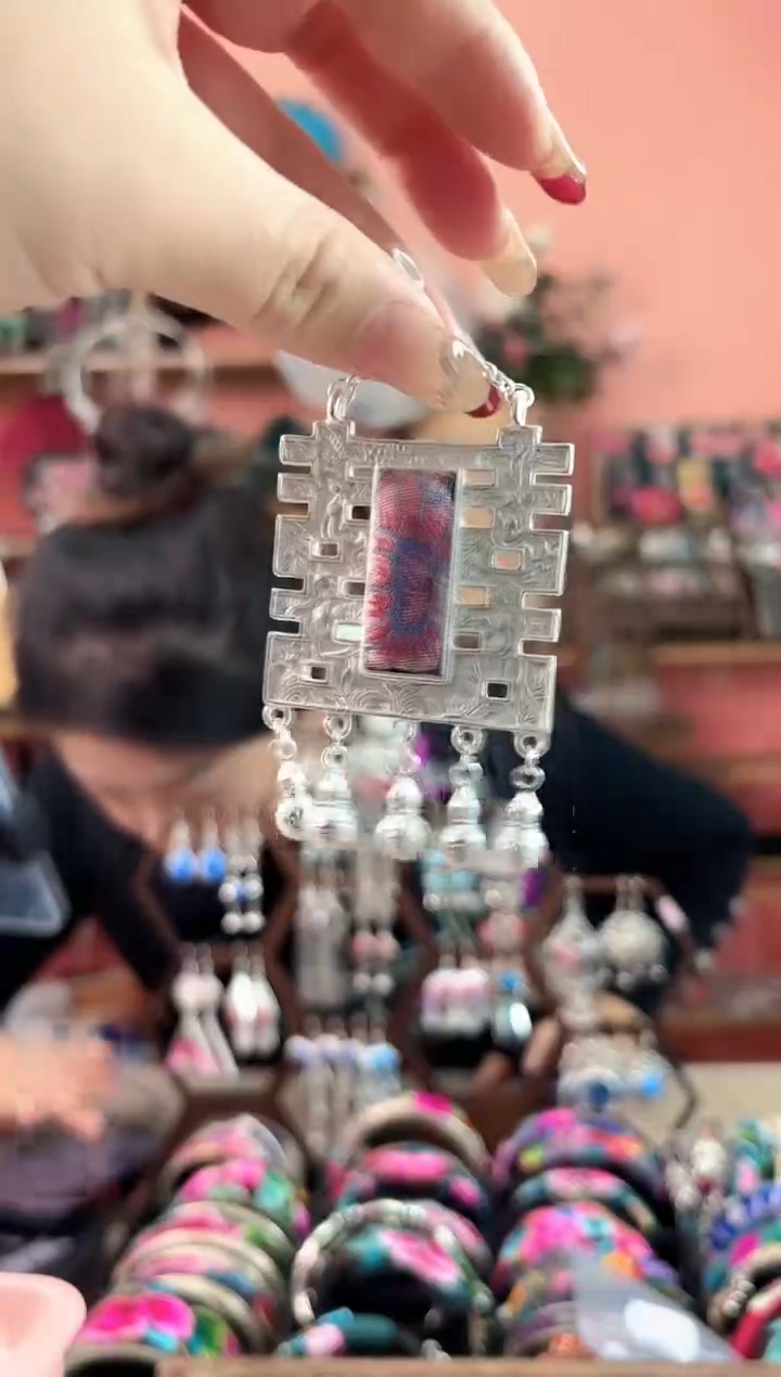 艺枝独绣手工饰品19