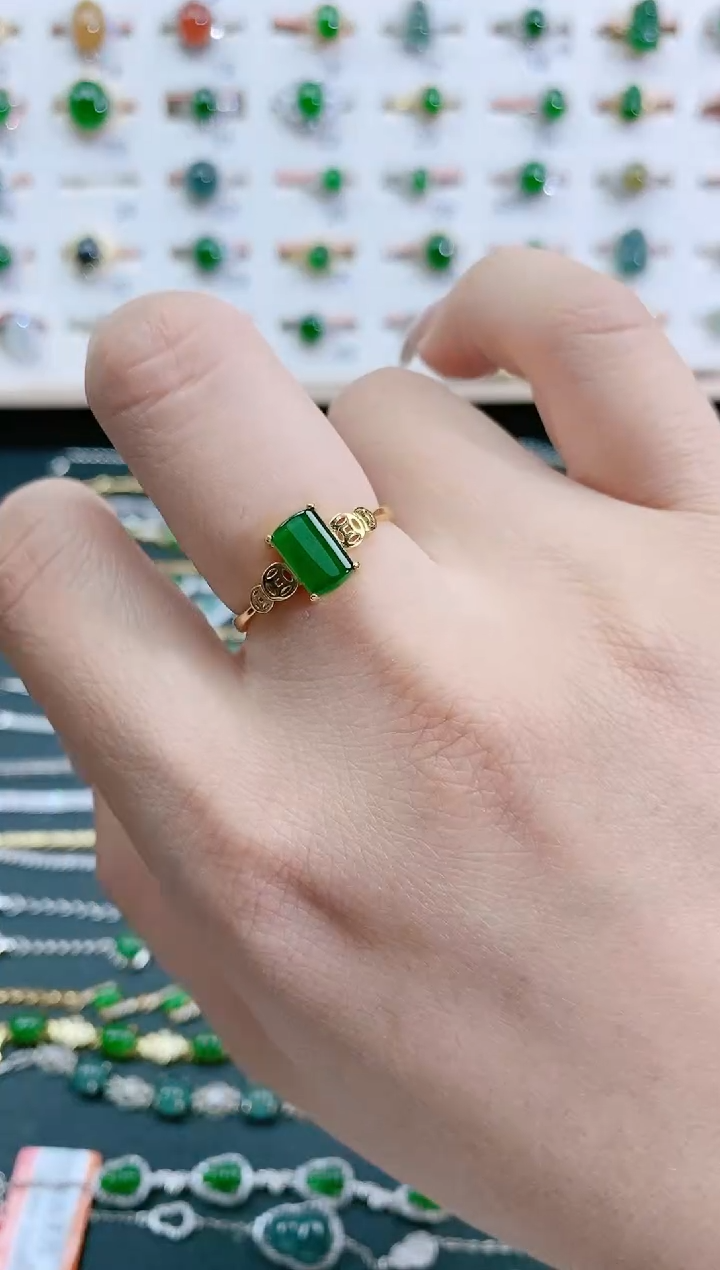 翡翠戒指银S925镶嵌天然翡翠