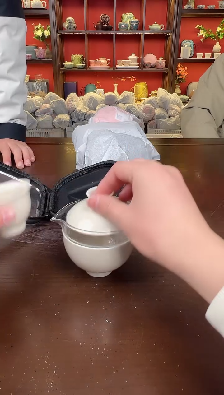 【闪购商品】熊孩子11111111111111