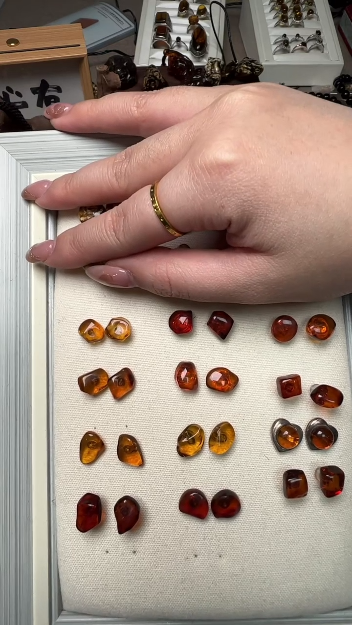 【闪购商品】琥珀手链未镶嵌抚顺琥珀耳钉