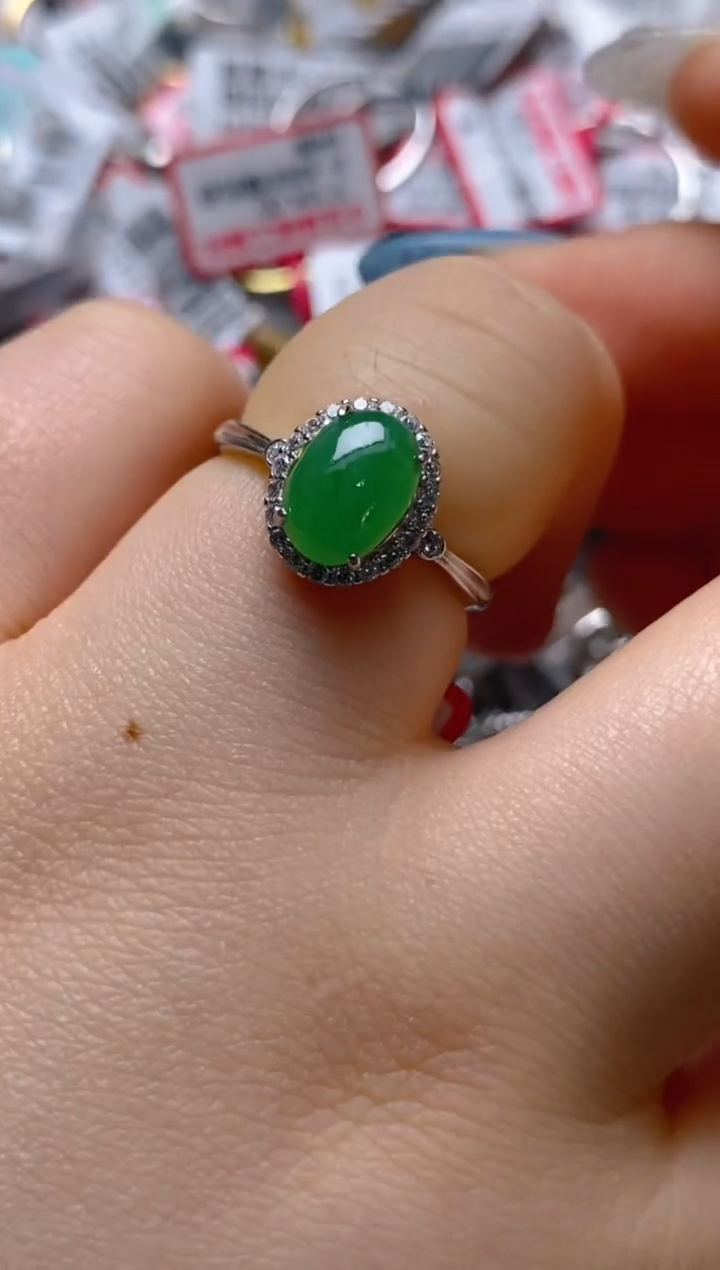 银S925镶嵌戒指翡翠百内无证书
