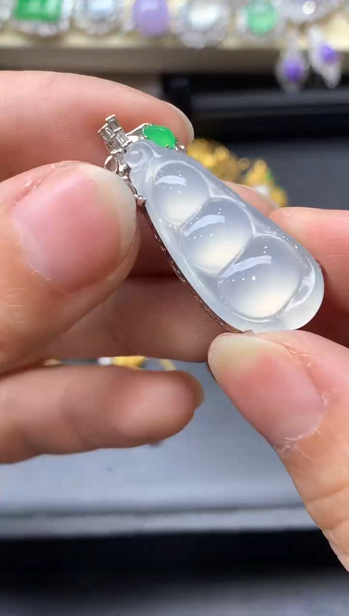 颈饰18K金镶嵌翡翠655中国好珍宝