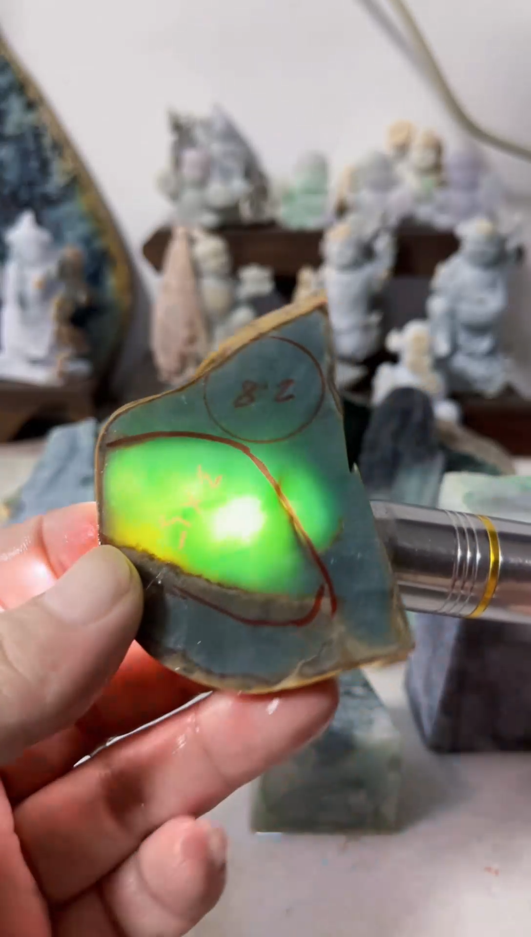 【闪购商品】翡翠吊坠(不含链)未镶嵌A813