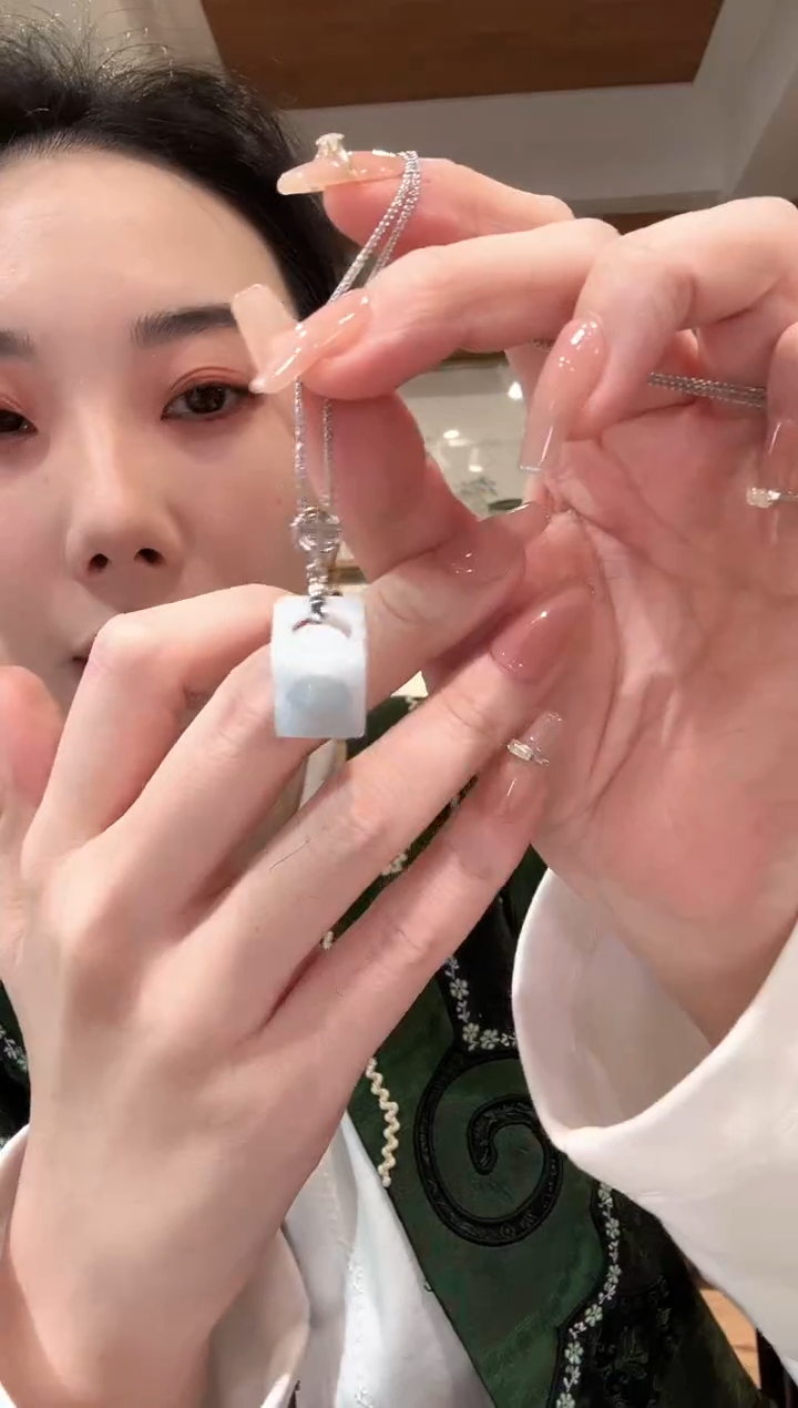 【闪购商品】翡翠颈饰未镶嵌国风