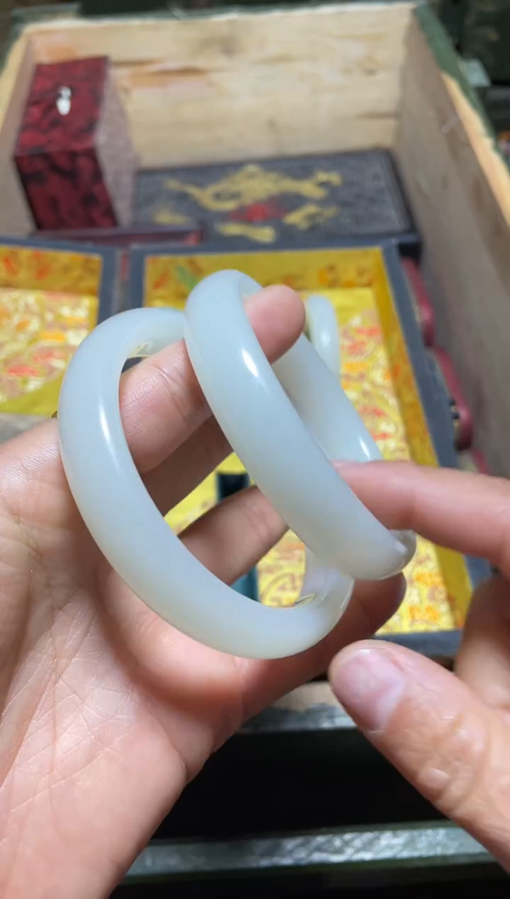 【闪购商品】手镯两件一起给