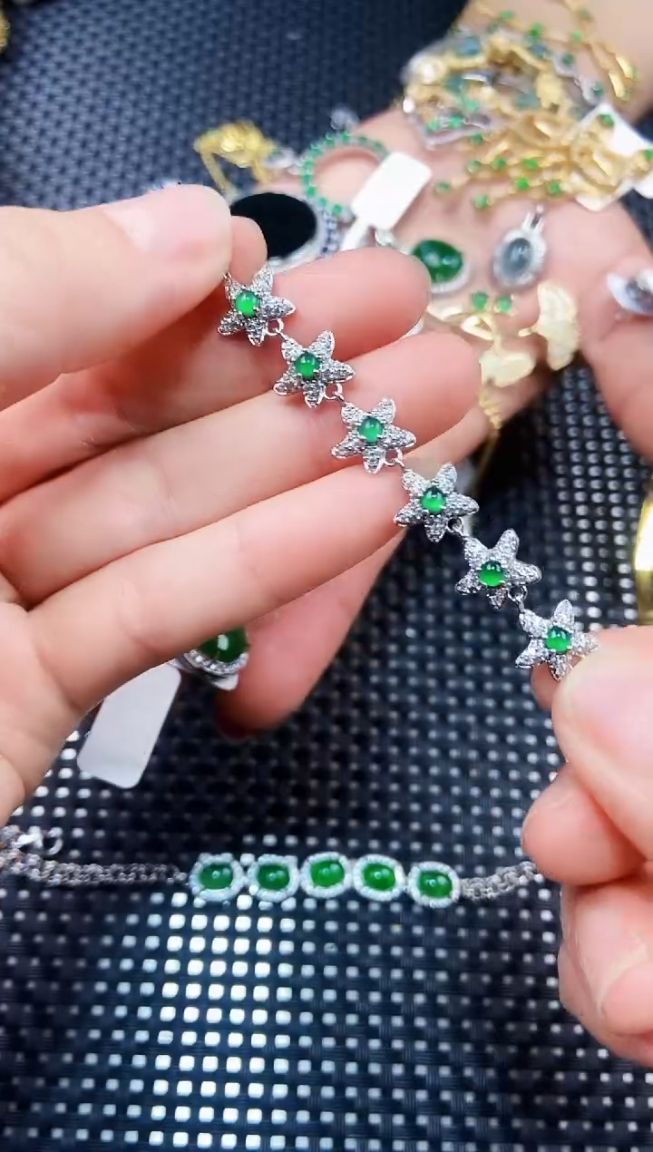 【闪购商品】翡翠手链未镶嵌111111111