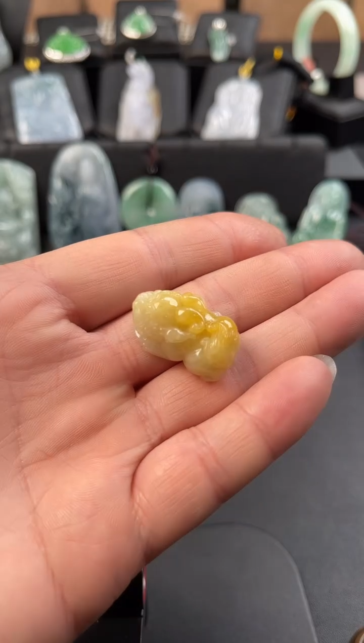 翡翠未镶嵌吊坠(不含链)翡翠黄翡貔貅JJFC313