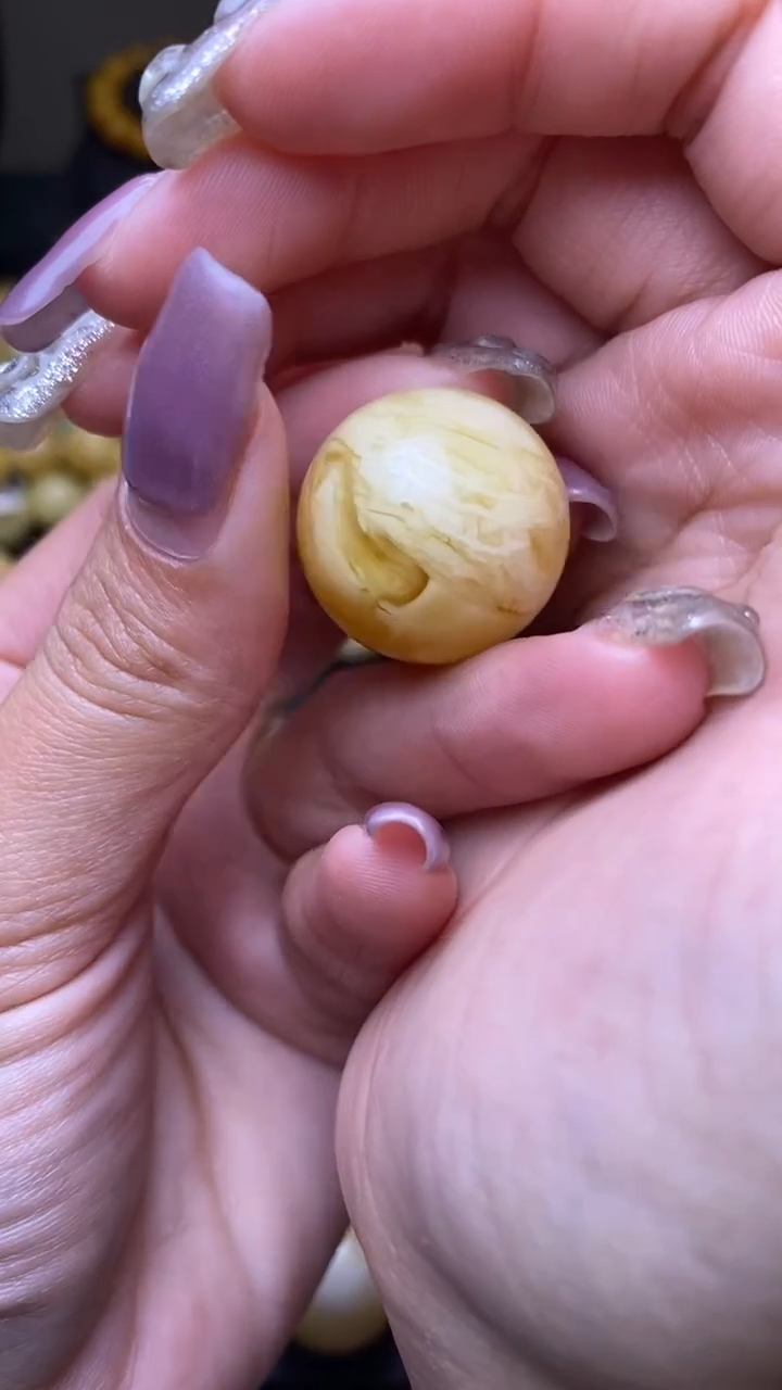 【闪购商品】琥珀裸石未镶嵌葵. 27