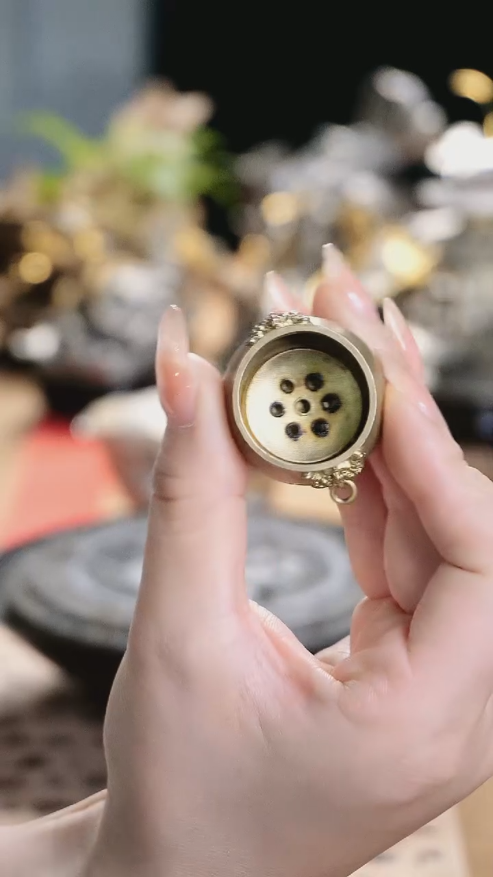 【闪购商品】境秋俯首黄铜香炉香插