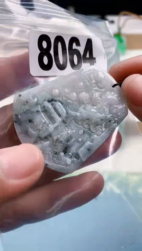 【闪购商品】翡翠挂件未镶嵌天然翡翠吊坠挂件