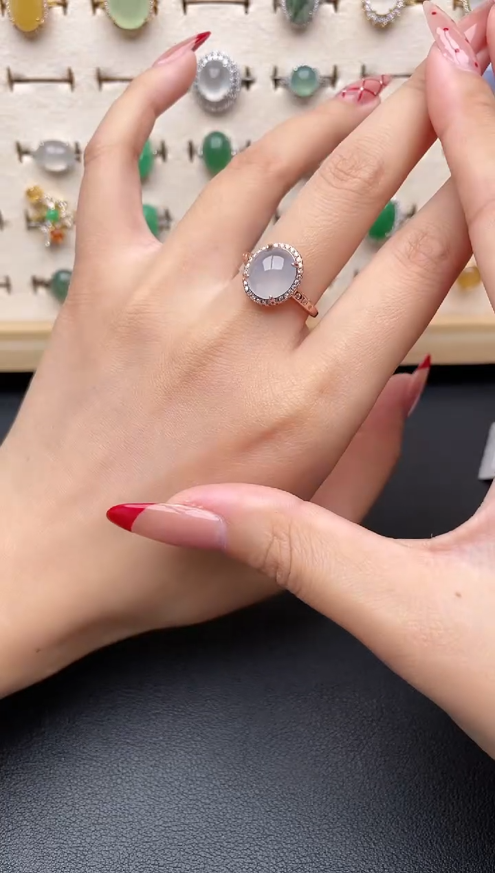 【闪购商品】翡翠戒指银S925镶嵌一物一证一礼盒