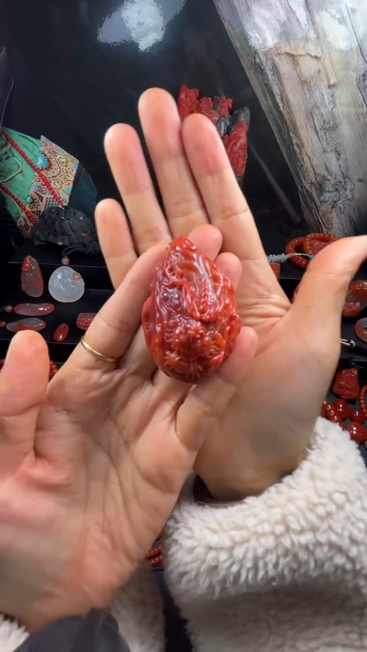 颈饰未镶嵌南红玛瑙用****海南红吊坠