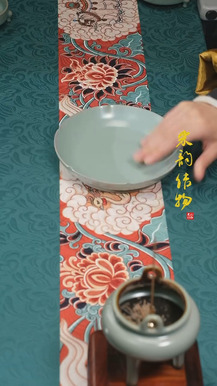 【闪购商品】微瑕纯手作原矿釉盘子